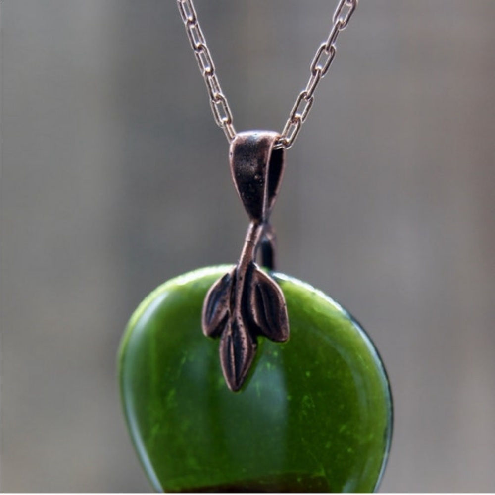 Recycled Wine and Beer Bottle Glass Necklace Unique Gift Alcohol Upcycled - Picture 3 of 4